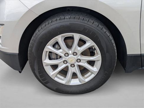 Used 2021 Chevrolet Equinox LS image 5