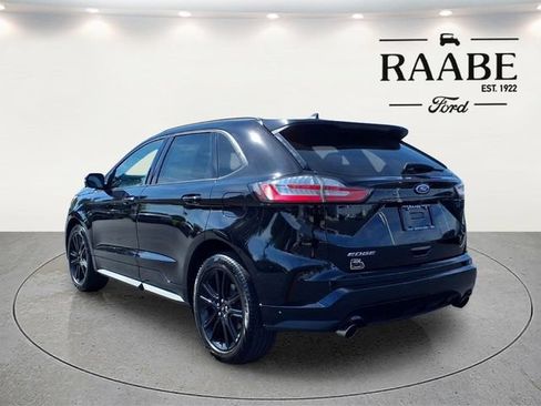 Certified 2020 Ford Edge ST-Line w/ Cold Weather Package AWD/4WD image 5