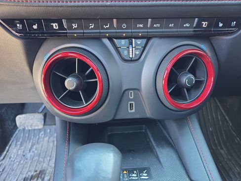 Used 2019 Chevrolet Blazer RS image 27