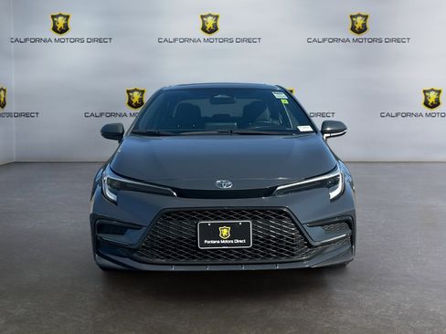 Used 2023 Toyota Corolla SE w/ SE Premium Package FWD image 8