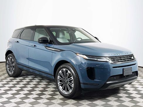 Used 2026 Land Rover Range Rover Evoque S AWD/4WD image 3