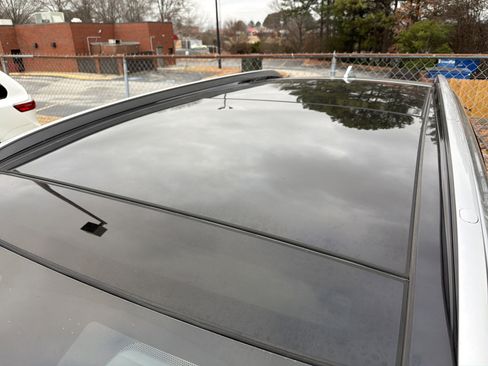 Used 2023 Hyundai Santa Fe SEL w/ Premium Package image 12