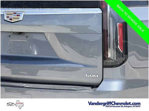 Used 2021 Cadillac Escalade ESV Premium Luxury AWD/4WD image 7