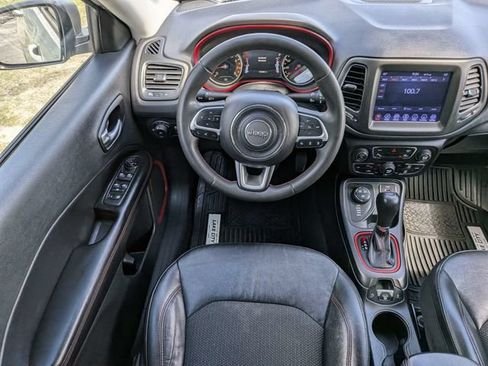 Used 2021 Jeep Compass Trailhawk AWD/4WD image 15