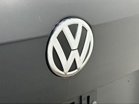Used 2019 Volkswagen Tiguan SEL Premium AWD/4WD image 29