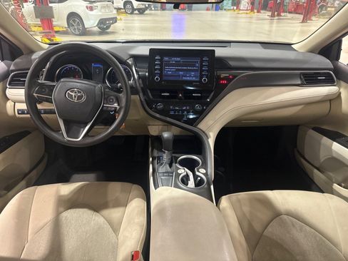 Used 2024 Toyota Camry LE FWD image 6