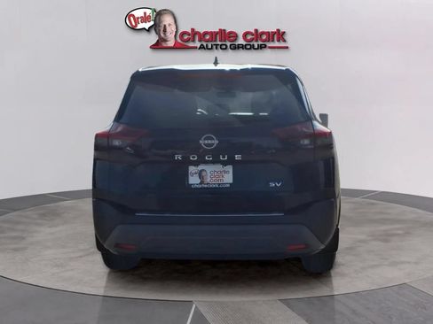Used 2023 Nissan Rogue SV FWD image 6