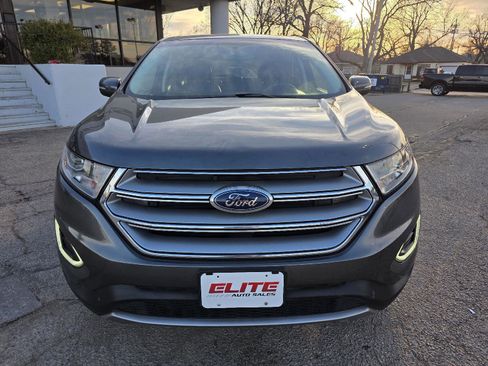 Used 2018 Ford Edge Titanium w/ Technology Package image 2