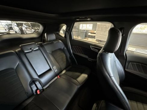 Used 2024 Ford Edge ST-Line w/ Class II Trailer Tow Package AWD/4WD image 7