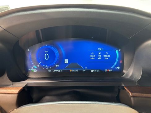 Used 2021 Ford Explorer King Ranch w/ Premium Technology Package image 17