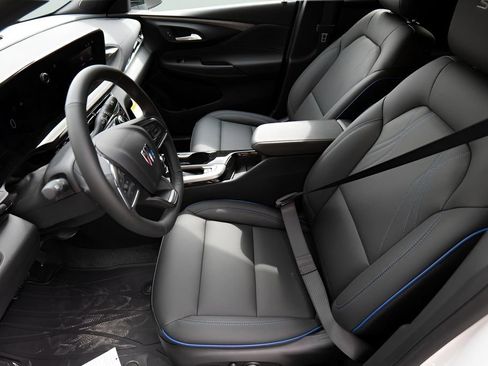 New 2026 Buick Envista Sport Touring w/ Convenience I Package image 9