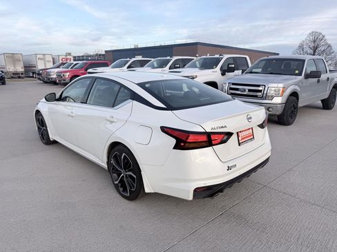 Used 2024 Nissan Altima 2.5 SR image 8