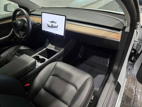 Used 2022 Tesla Model 3 image 14