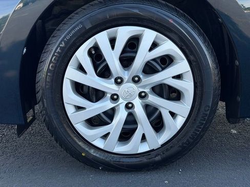 Certified 2017 Toyota Corolla LE w/ Carpet Mat Package (TMS) FWD image 11