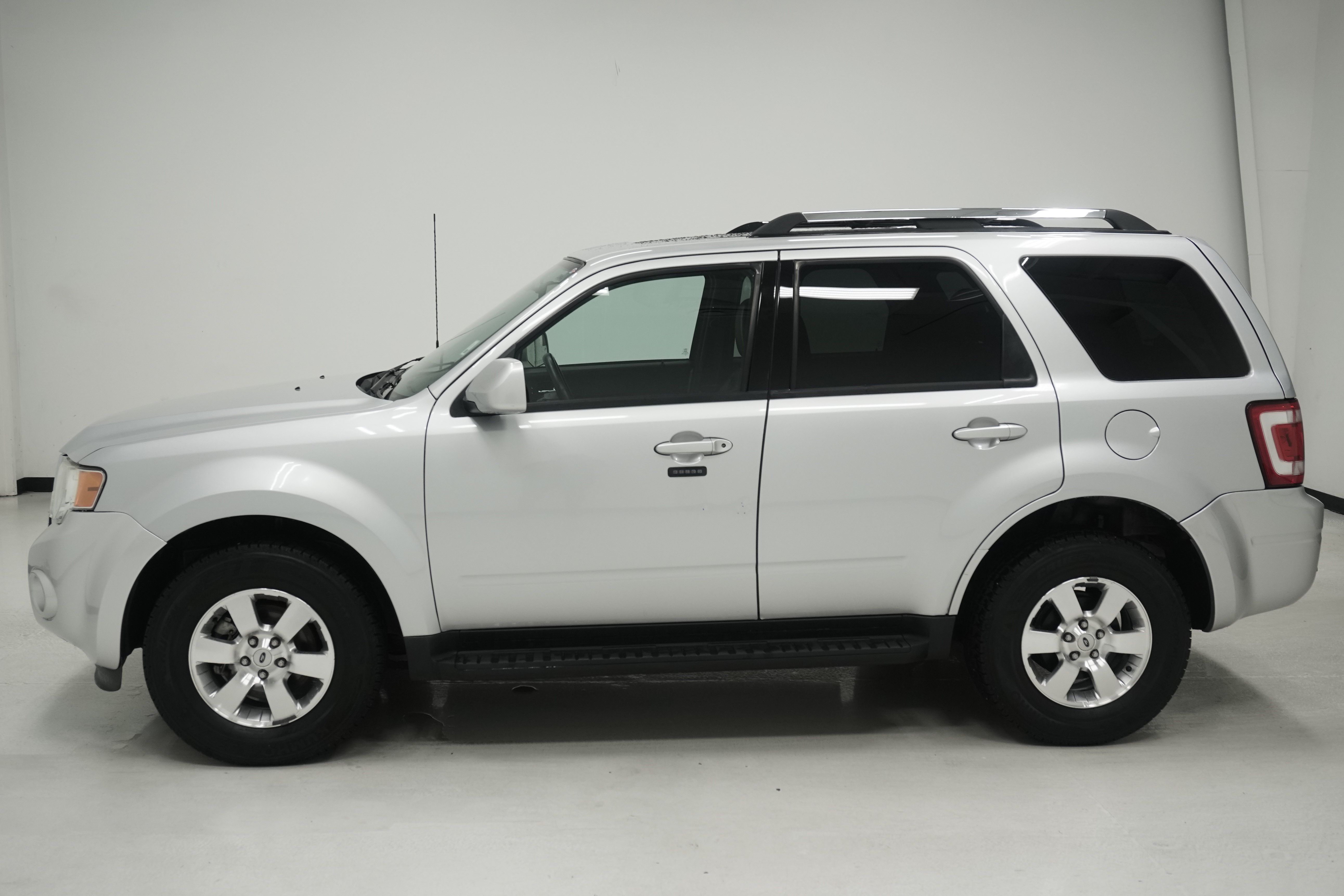 Used 2012 Ford Escape Limited FWD image 7
