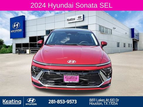 Certified 2024 Hyundai Sonata SEL w/ Convenience Package FWD image 2