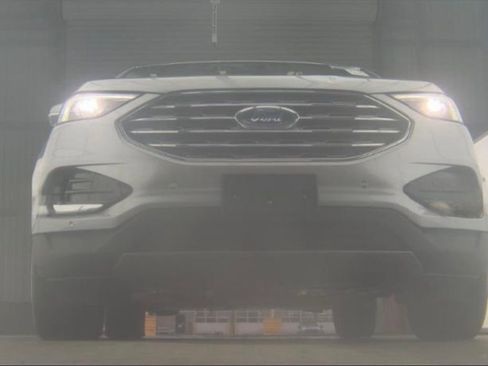 Used 2024 Ford Edge Titanium image 6