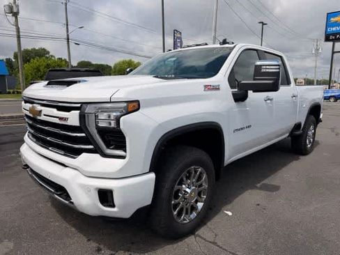 New 2026 Chevrolet Silverado 2500 LT w/ Z71 Chrome Sport Edition AWD/4WD image 19