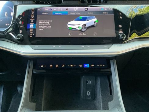 Used 2024 Jeep Wagoneer Launch Edition image 12