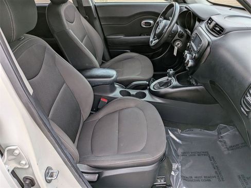 Used 2016 Kia Soul Base w/ Option Group 020 image 28