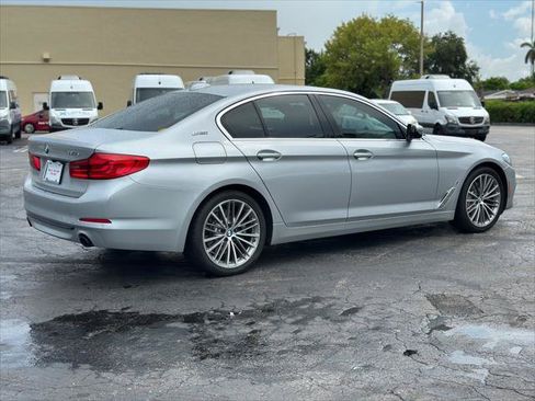 Used 2019 BMW 530e w/ Convenience Package RWD image 8