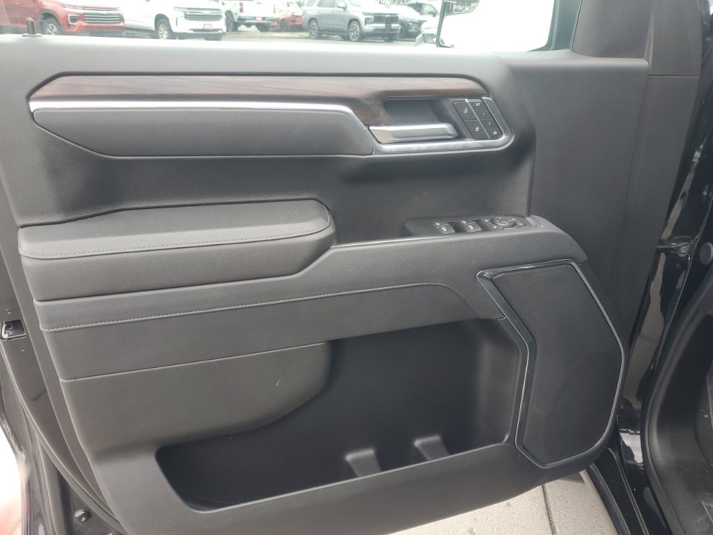 Used 2025 GMC Sierra 1500 SLT AWD/4WD image 20