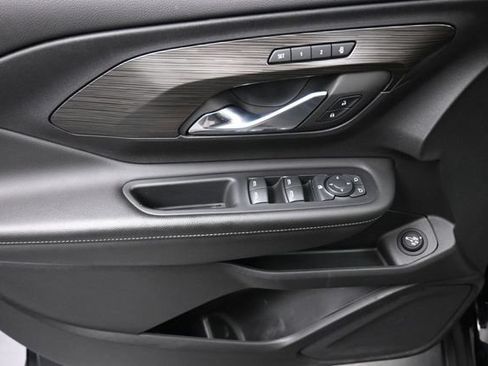 Used 2023 GMC Terrain SLT FWD image 13