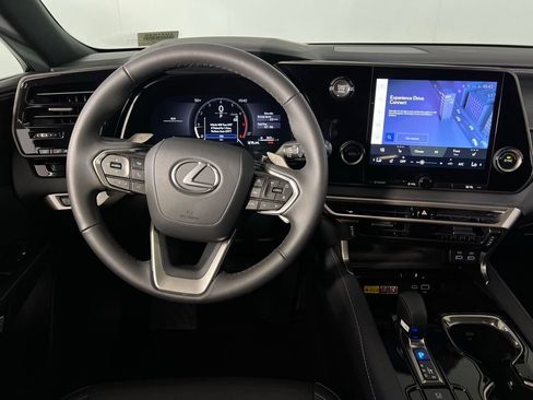 Used 2025 Lexus RX 350 FWD image 13