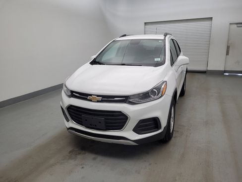 Used 2020 Chevrolet Trax LT AWD/4WD image 15