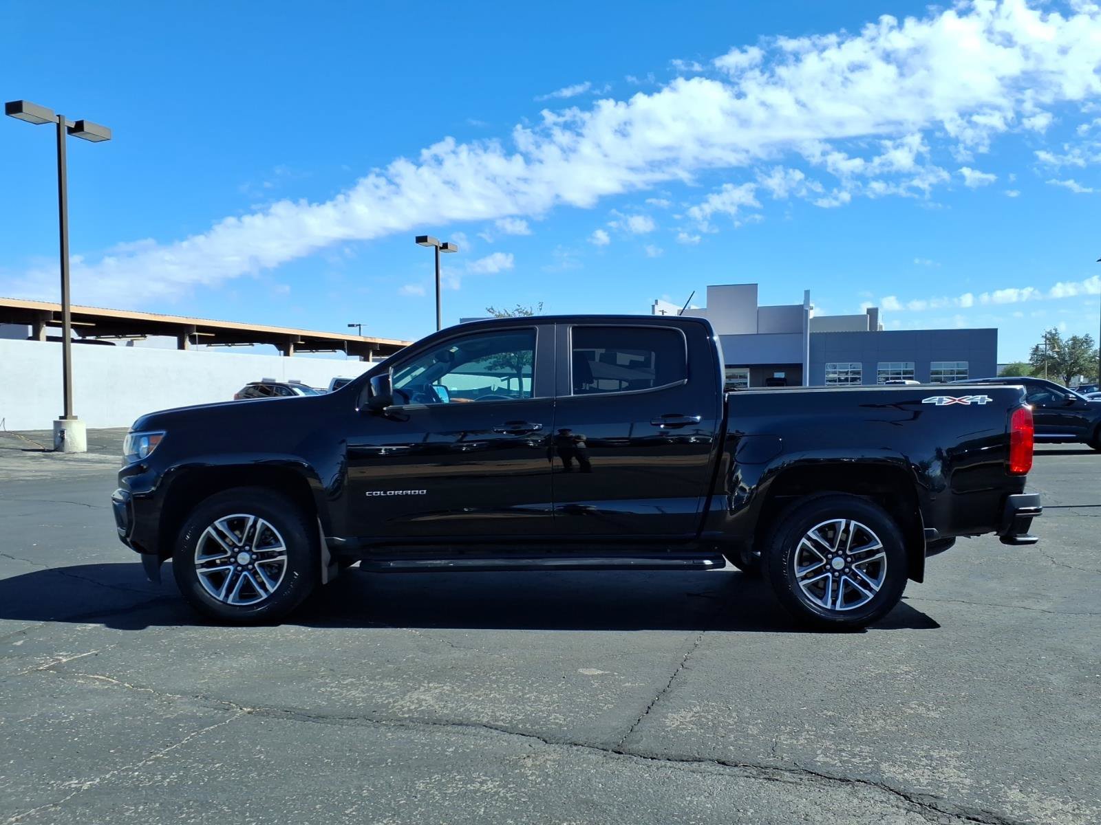 Used 2021 Chevrolet Colorado LT w/ LT Convenience Package AWD/4WD image 2