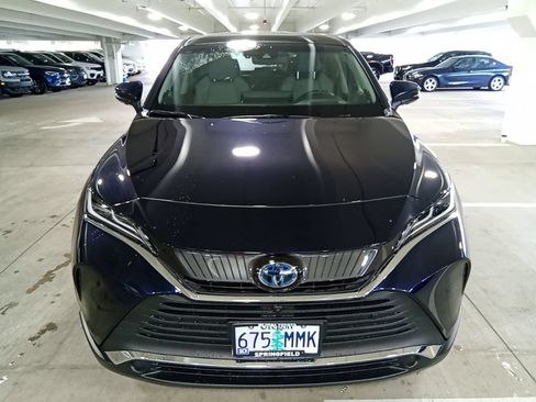 Used 2021 Toyota Venza Limited w/ Advanced Technology Package AWD/4WD image 2