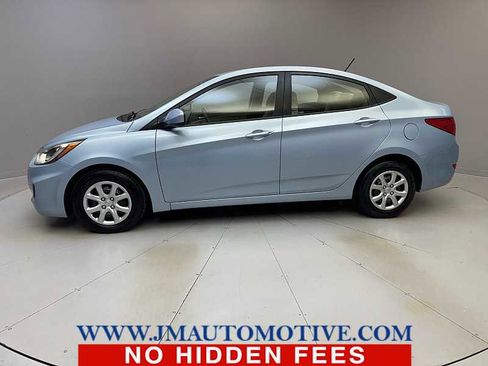 Used 2014 Hyundai Accent GLS image 2