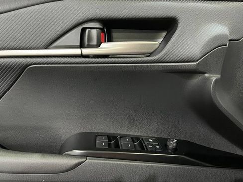 New 2026 Toyota Camry Hybrid AWD/4WD image 12