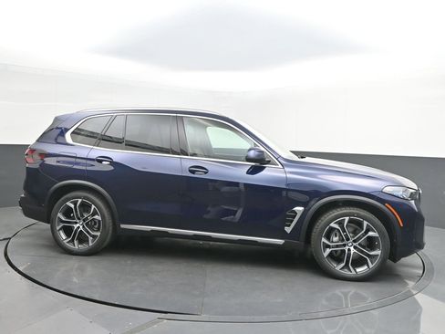 New 2026 BMW X5 xDrive40i AWD/4WD image 8