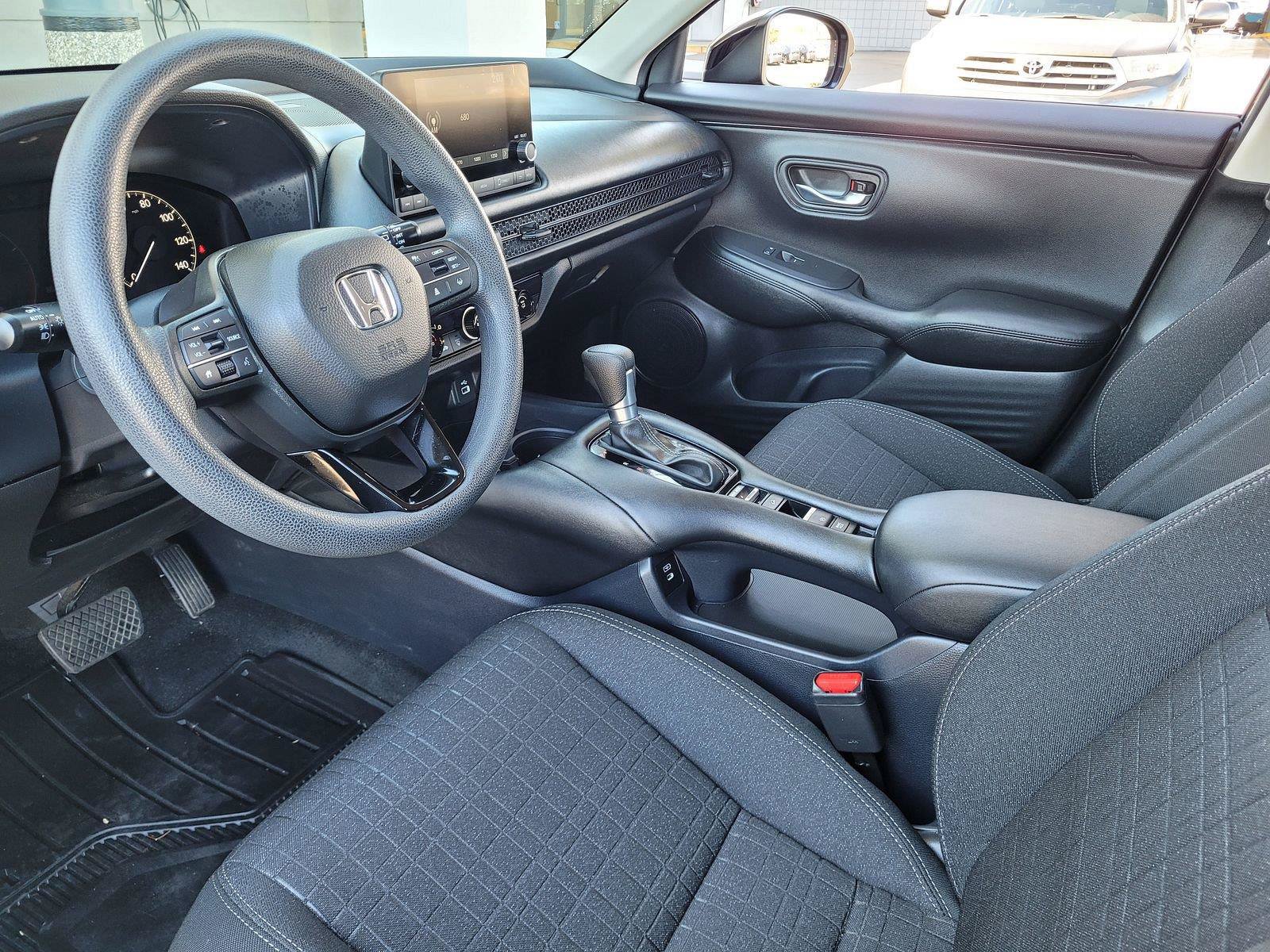 Used 2024 Honda HR-V LX image 12
