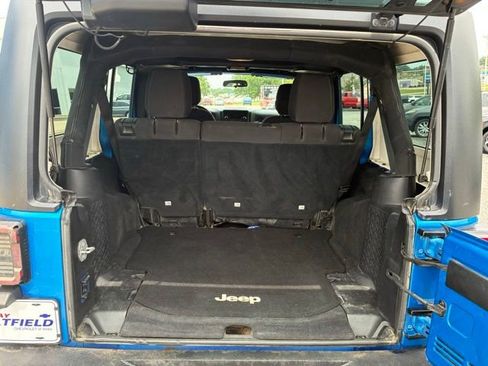 Used 2016 Jeep Wrangler Unlimited Sport AWD/4WD image 14