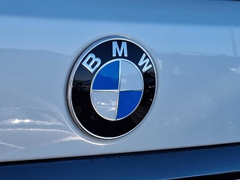 Used 2021 BMW X7 xDrive40i w/ M Sport Package AWD/4WD image 35