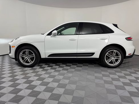 New 2025 Porsche Macan image 2