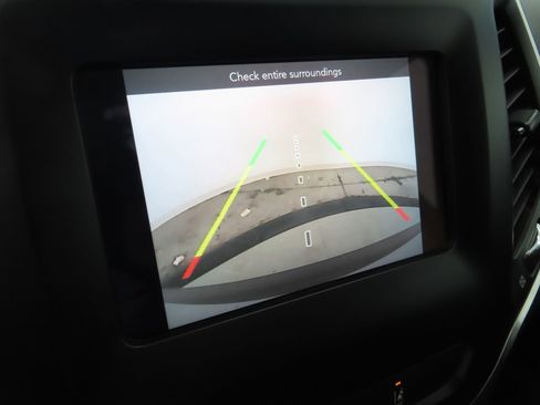 Used 2021 Jeep Cherokee Latitude image 19