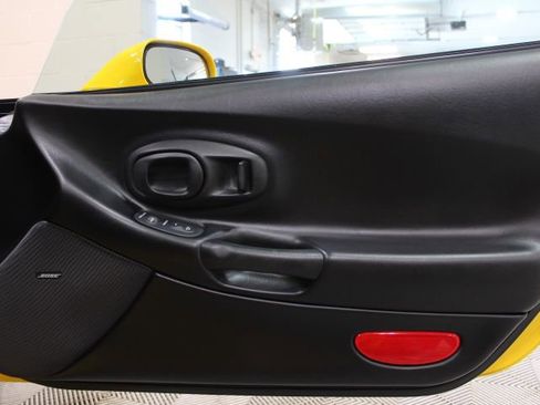 Used 2002 Chevrolet Corvette Z06 w/ Memory Pkg RWD image 17