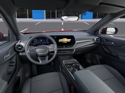 New 2026 Chevrolet Equinox LT w/ Convenience Package II FWD image 15