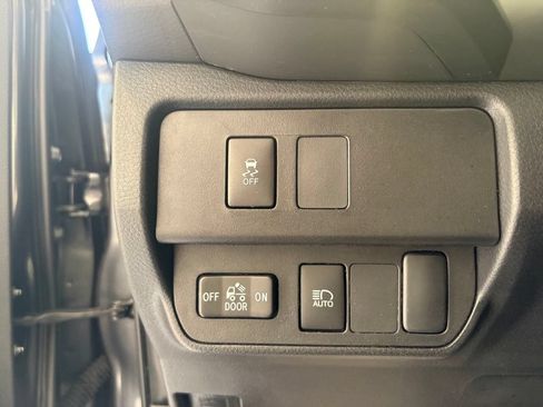 Used 2023 Toyota Tacoma SR AWD/4WD image 13