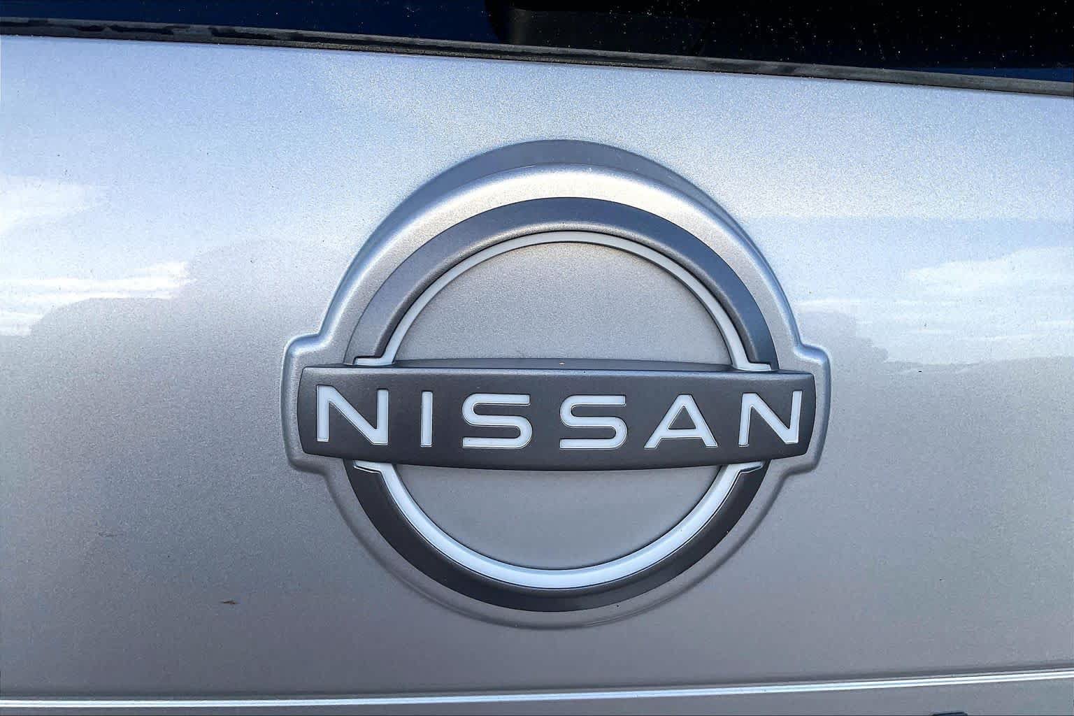 Used 2025 Nissan Rogue SV FWD image 30
