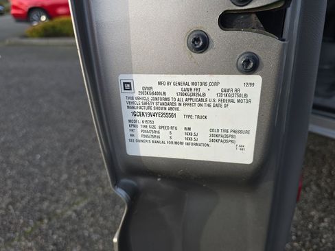 Used 2000 Chevrolet Silverado 1500 LS image 30