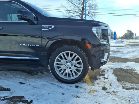 Used 2023 GMC Yukon SLT w/ SLT Premium Package image 27