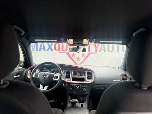 Used 2013 Dodge Charger SE image 42