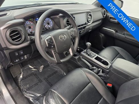 Used 2023 Toyota Tacoma TRD Off-Road w/ TRD Premium Off Road Package AWD/4WD image 10