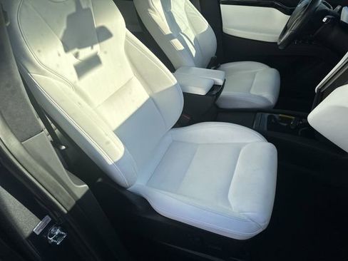 Used 2020 Tesla Model X Long Range image 29