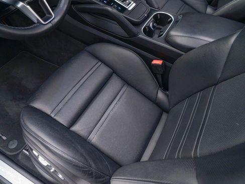 Used 2021 Porsche Cayenne S image 16