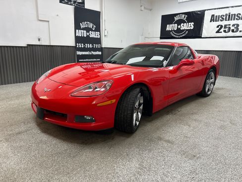Used 2012 Chevrolet Corvette Coupe w/ LPO, Mesh Package RWD image 3